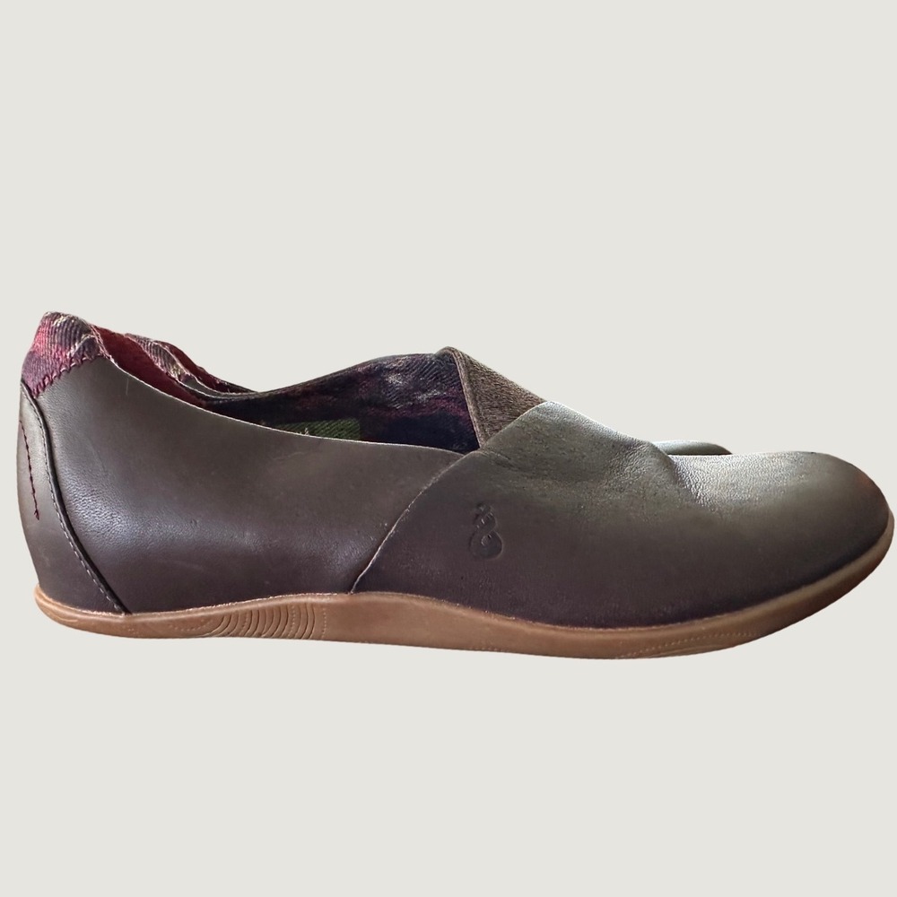 Ahnu Brown Leather Slip On Flats Shoes Women's Size 7 Comfort Loafers 1012984